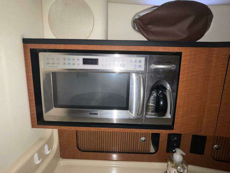 32ft Sea Ray Yacht For Sale