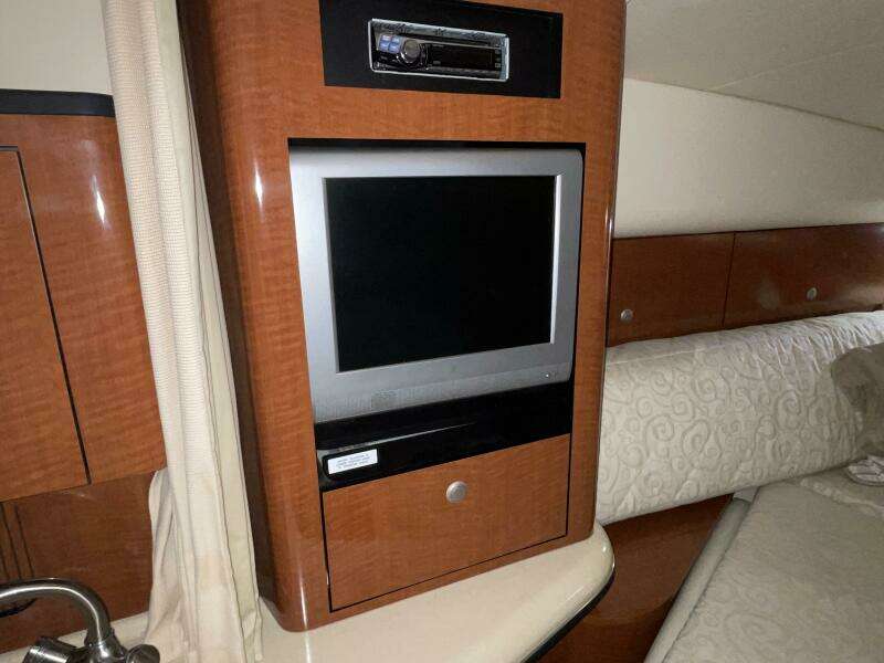 32ft Sea Ray Yacht For Sale