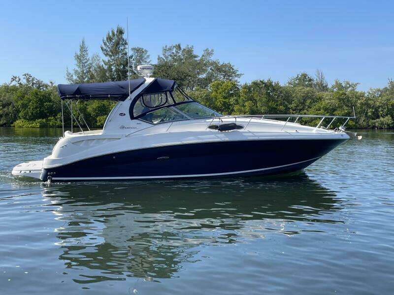 32ft Sea Ray Yacht For Sale