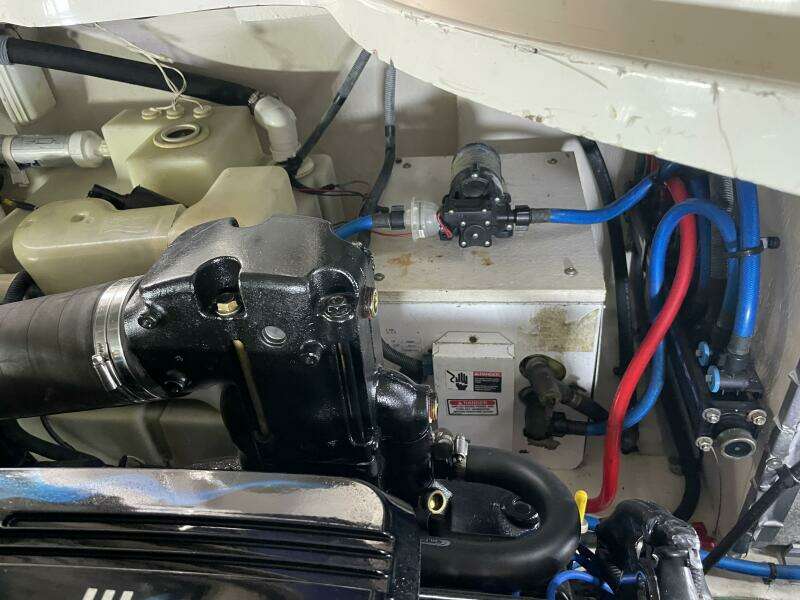 32ft Sea Ray Yacht For Sale