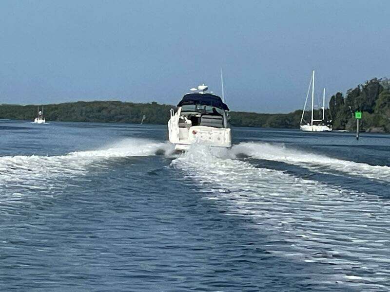 32ft Sea Ray Yacht For Sale