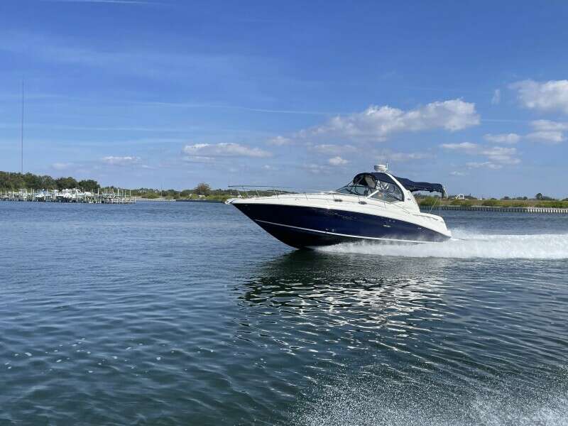 32ft Sea Ray Yacht For Sale