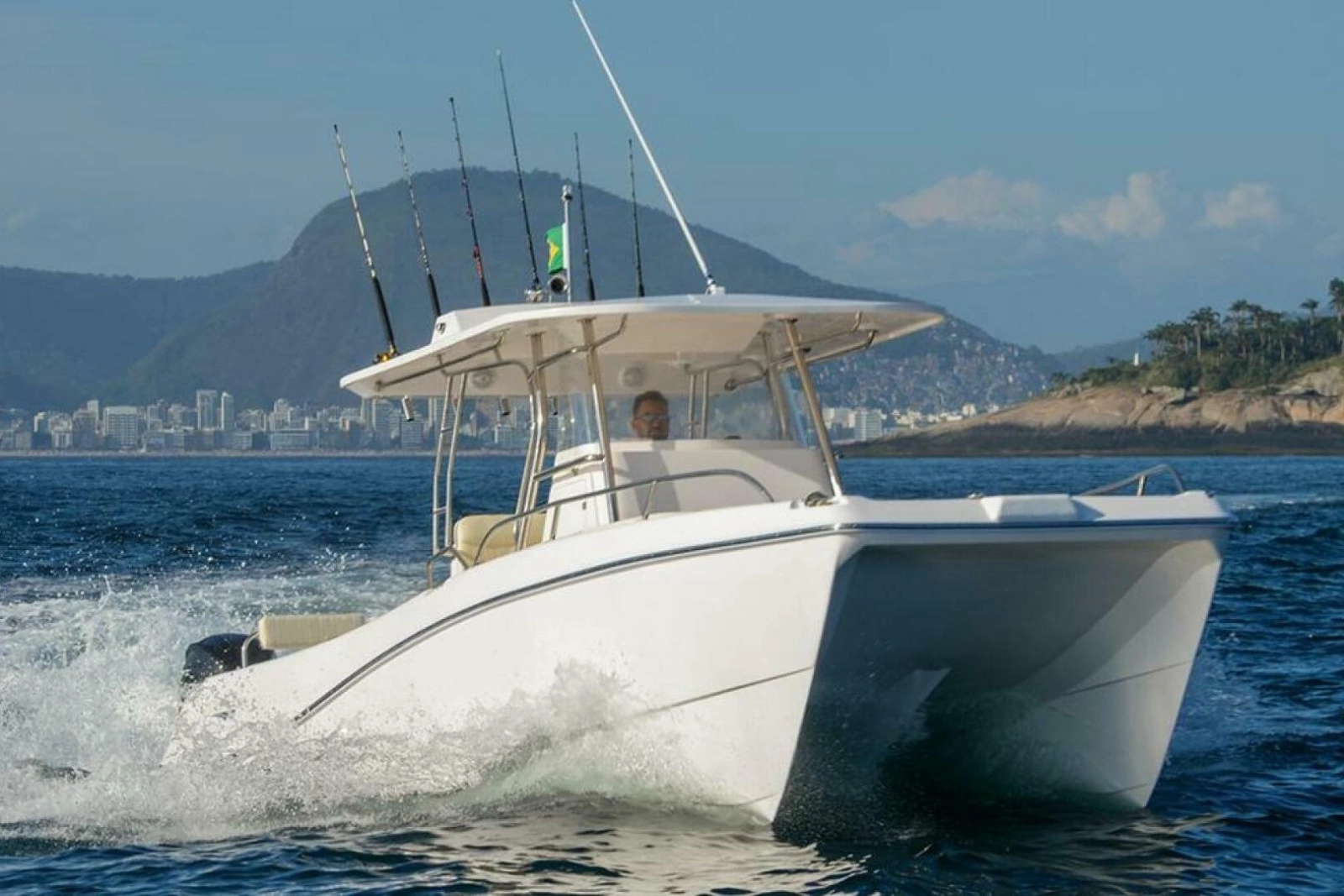 2025 Garnet Offshore 300 HT