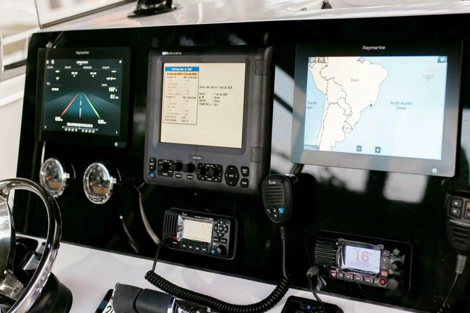2025 Garnet Offshore 300 HT