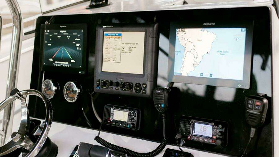 30ft Garnet Offshore Yacht For Sale