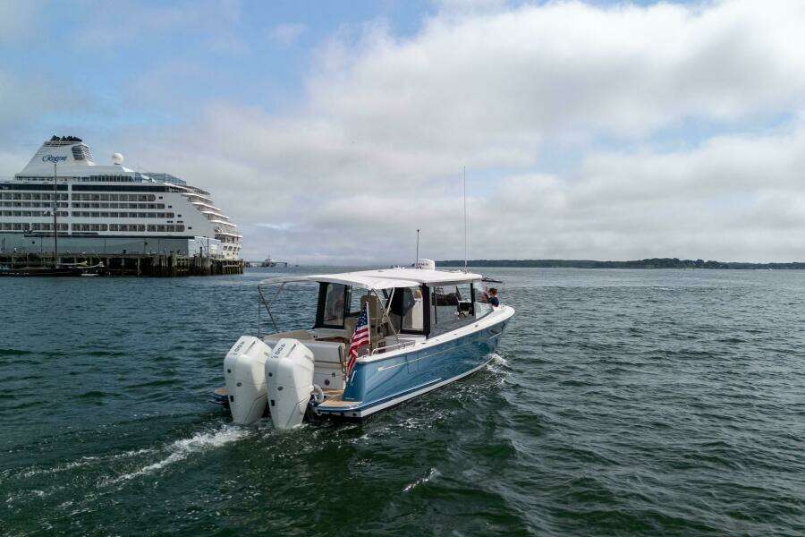 35ft MJM Yacht For Sale