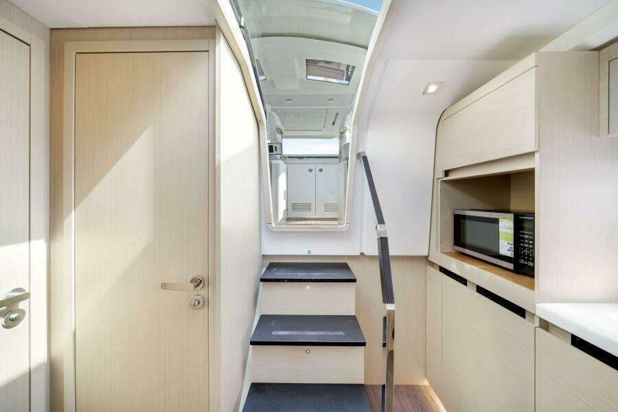 43ft Jeanneau Yacht For Sale