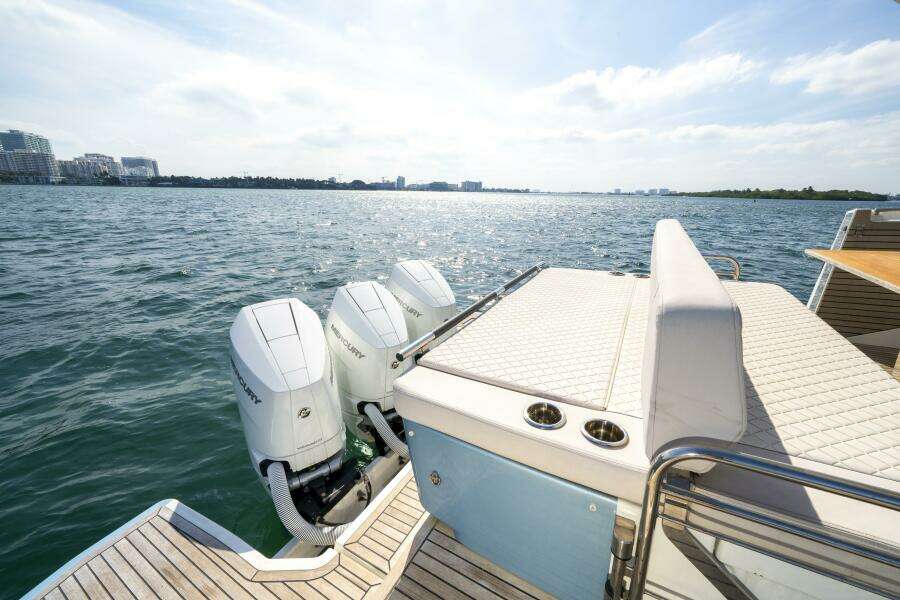 43ft Jeanneau Yacht For Sale