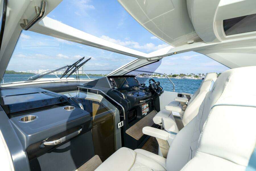 43ft Jeanneau Yacht For Sale