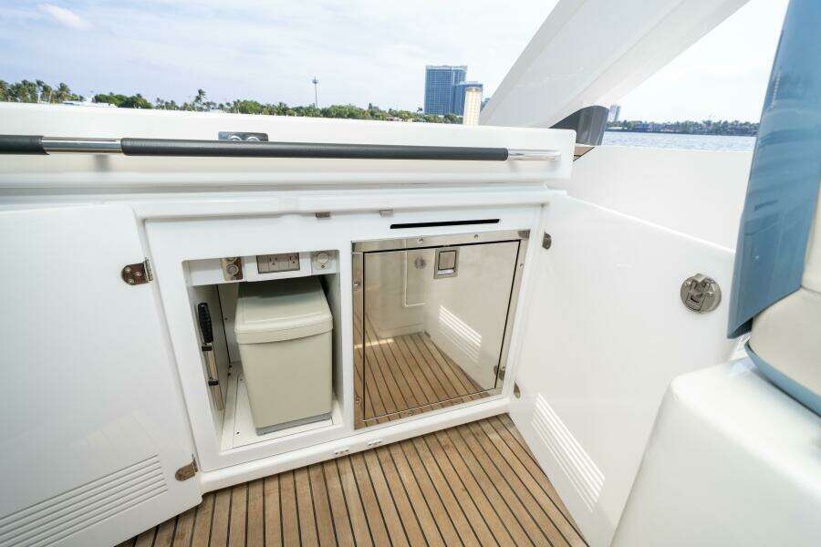 43ft Jeanneau Yacht For Sale