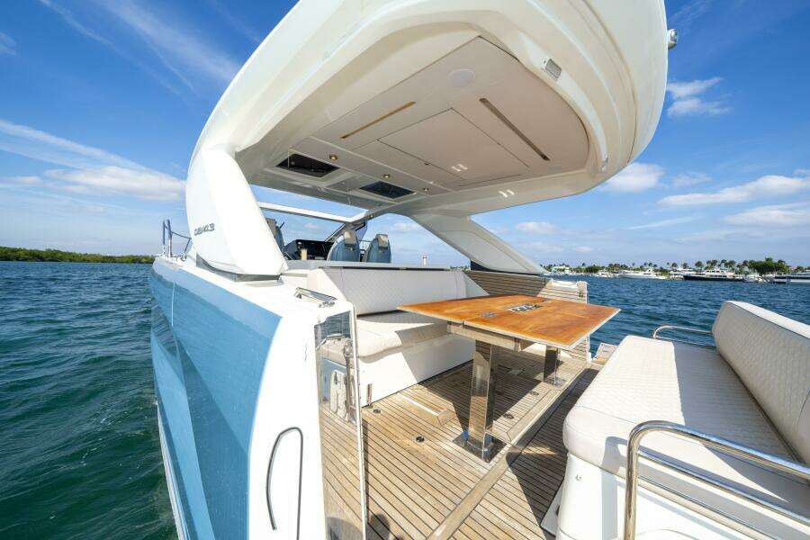 43ft Jeanneau Yacht For Sale