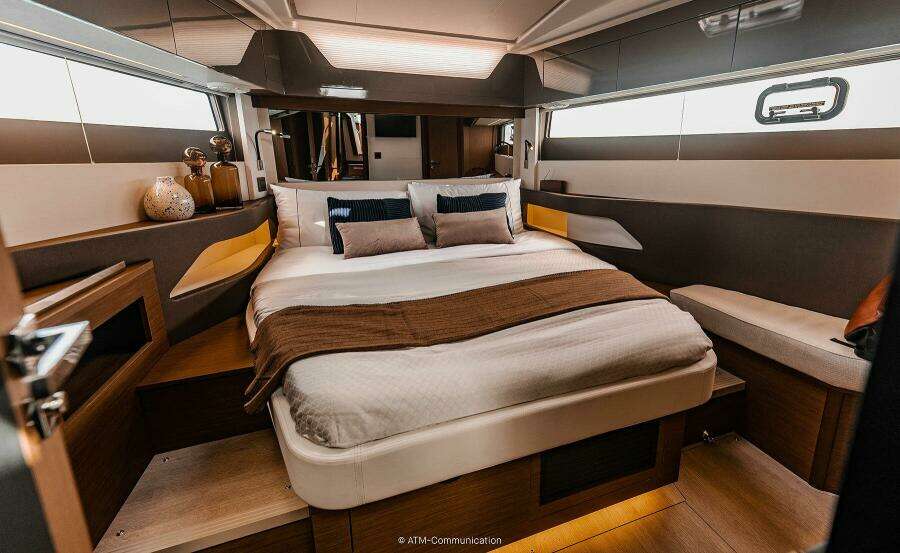 44ft Wellcraft Yacht For Sale