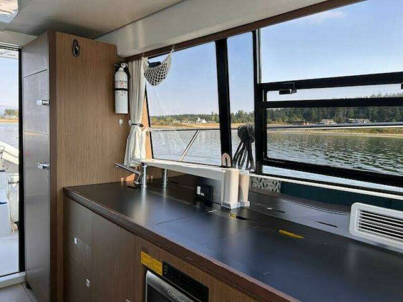 Sweet  amp  Salty 37ft Jeanneau Yacht For Sale