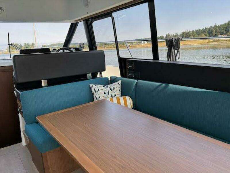 Sweet  amp  Salty 37ft Jeanneau Yacht For Sale