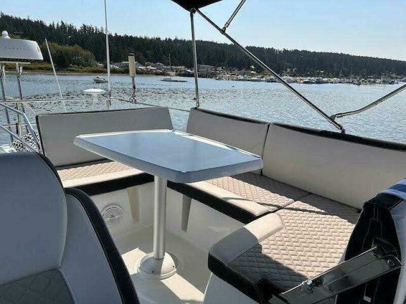 Sweet  amp  Salty 37ft Jeanneau Yacht For Sale