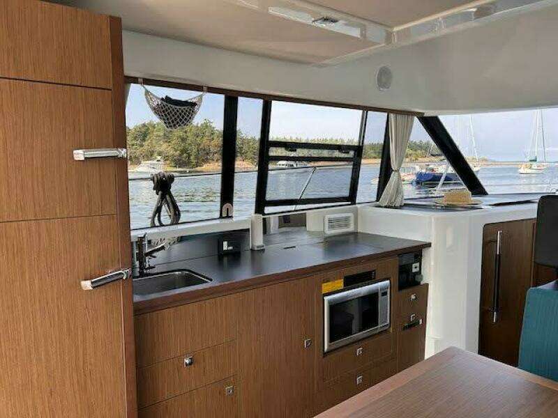 Sweet  amp  Salty 37ft Jeanneau Yacht For Sale