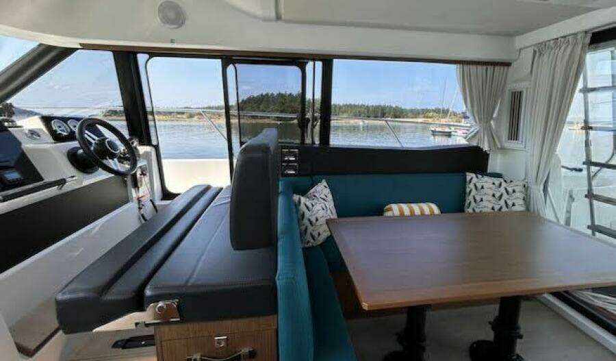 Sweet  amp  Salty 37ft Jeanneau Yacht For Sale