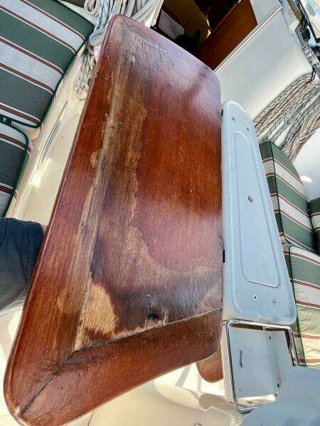 Sosy 42ft Beneteau Yacht For Sale