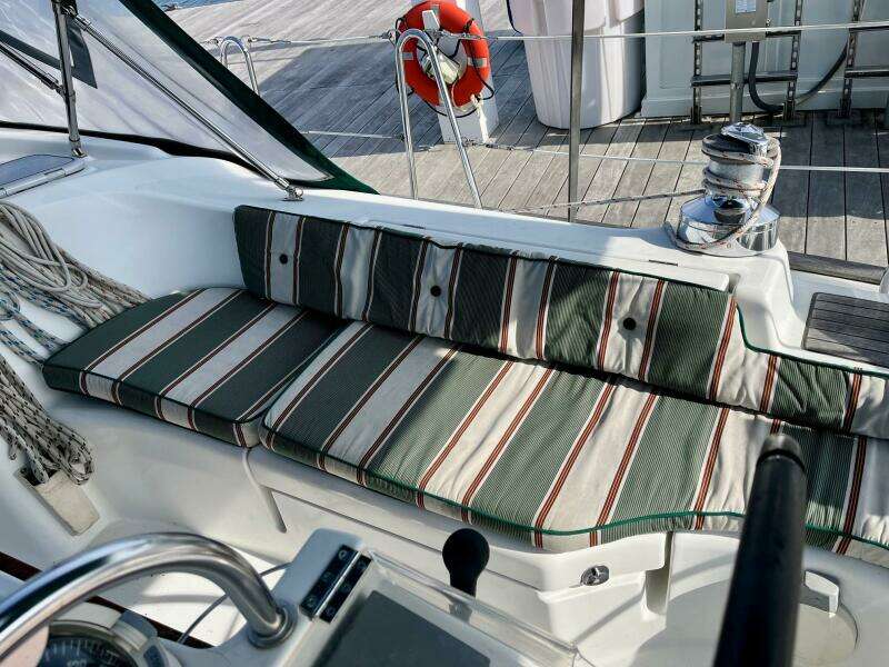 Sosy 42ft Beneteau Yacht For Sale