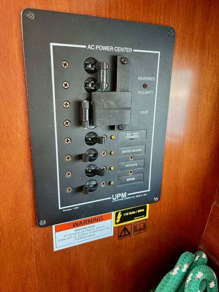 Sosy 42ft Beneteau Yacht For Sale