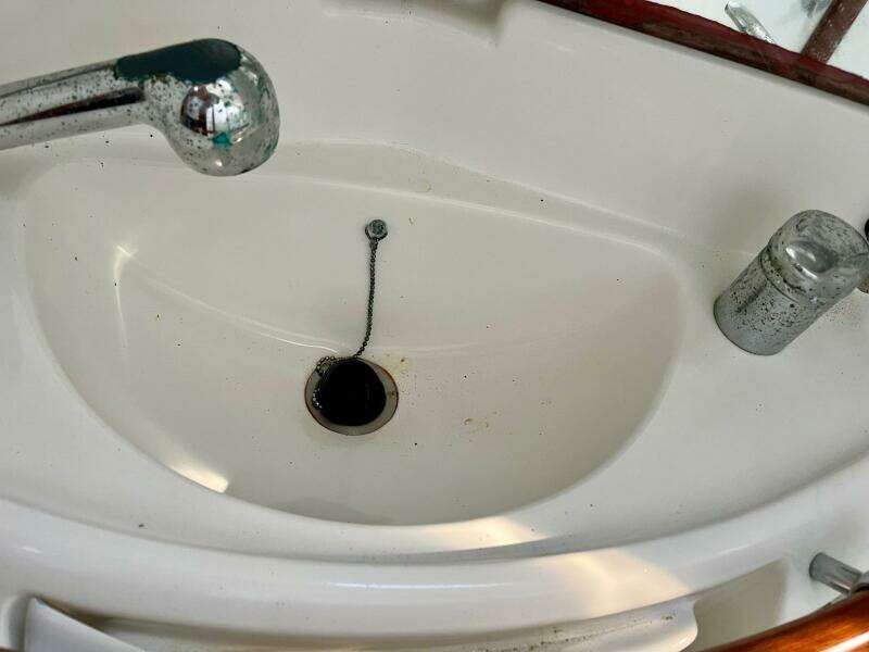 Sosy 42ft Beneteau Yacht For Sale