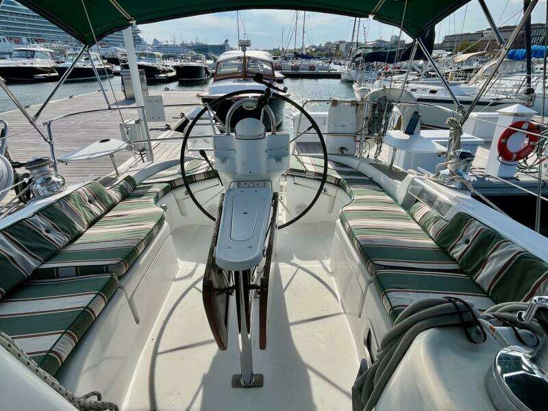 Sosy 42ft Beneteau Yacht For Sale