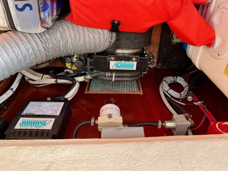 Sosy 42ft Beneteau Yacht For Sale