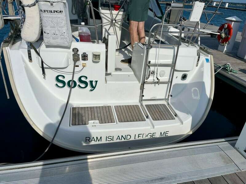 Sosy 42ft Beneteau Yacht For Sale
