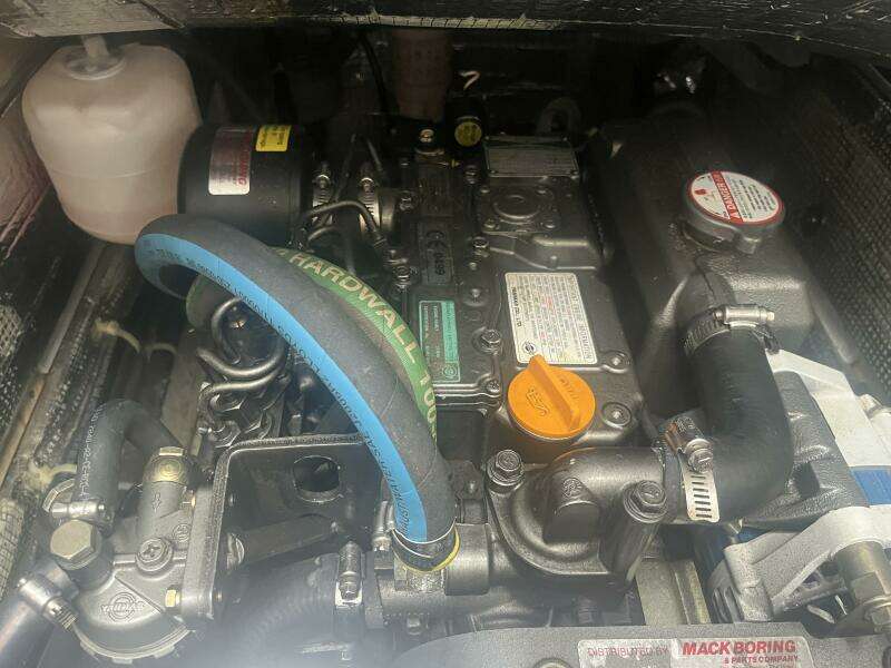 33ft Alerion Yacht For Sale