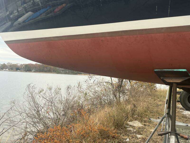 33ft Alerion Yacht For Sale