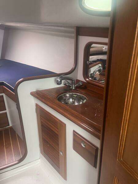 33ft Alerion Yacht For Sale