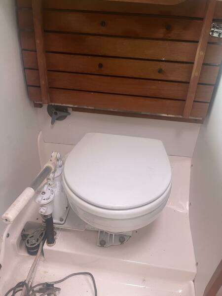 33ft Alerion Yacht For Sale