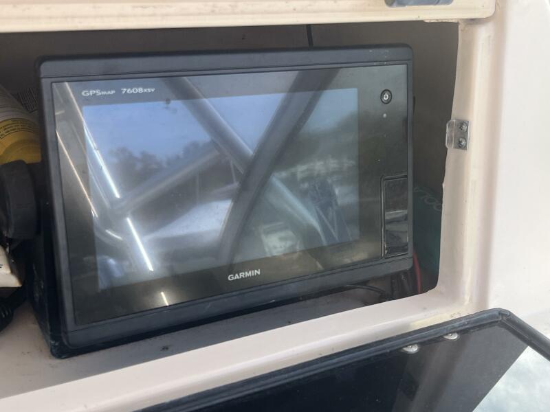 23' 2004 Grady-White 