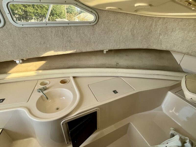 23' 2004 Grady-White 