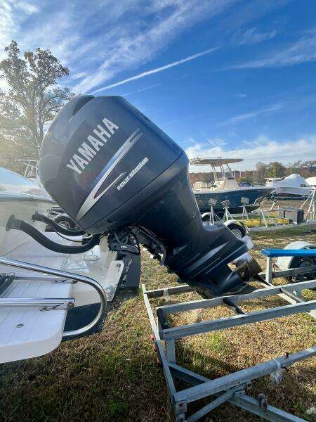 23ft Grady White Yacht For Sale