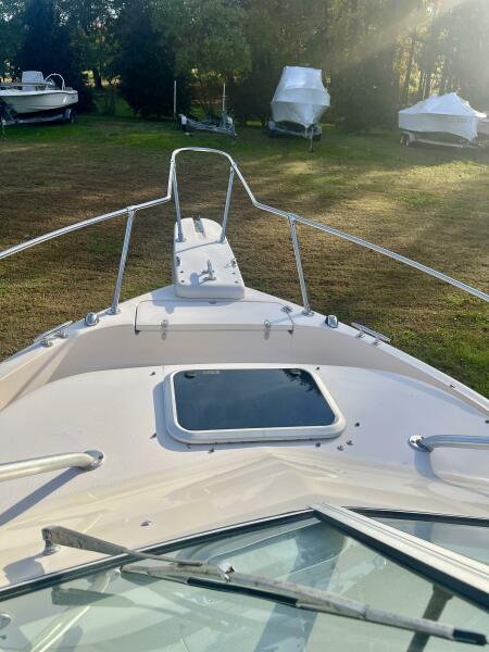 23' 2004 Grady-White 