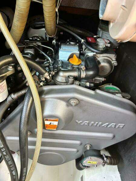 Airbender 40ft Jeanneau Yacht For Sale