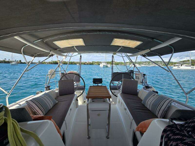 Airbender 40ft Jeanneau Yacht For Sale