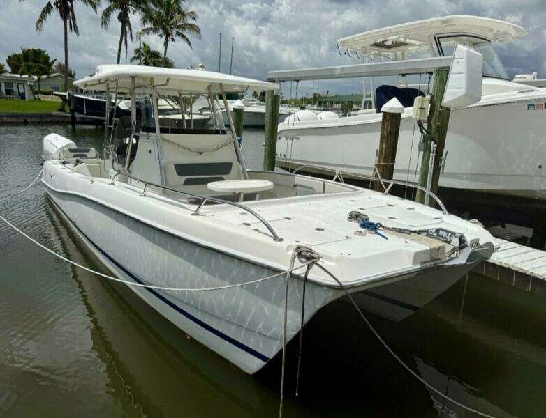 30ft Garnet Offshore Yacht For Sale