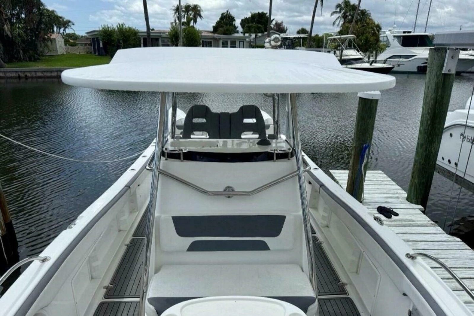 2023 Garnet Offshore 300 HT