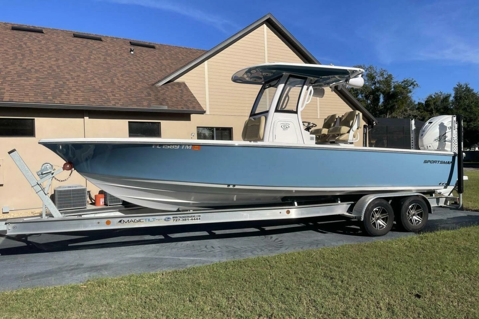 2023 Sportsman Masters 267 Bay Boat