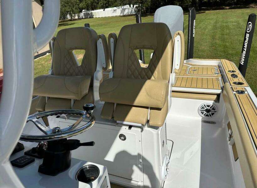 27ft Sportsman Yacht For Sale