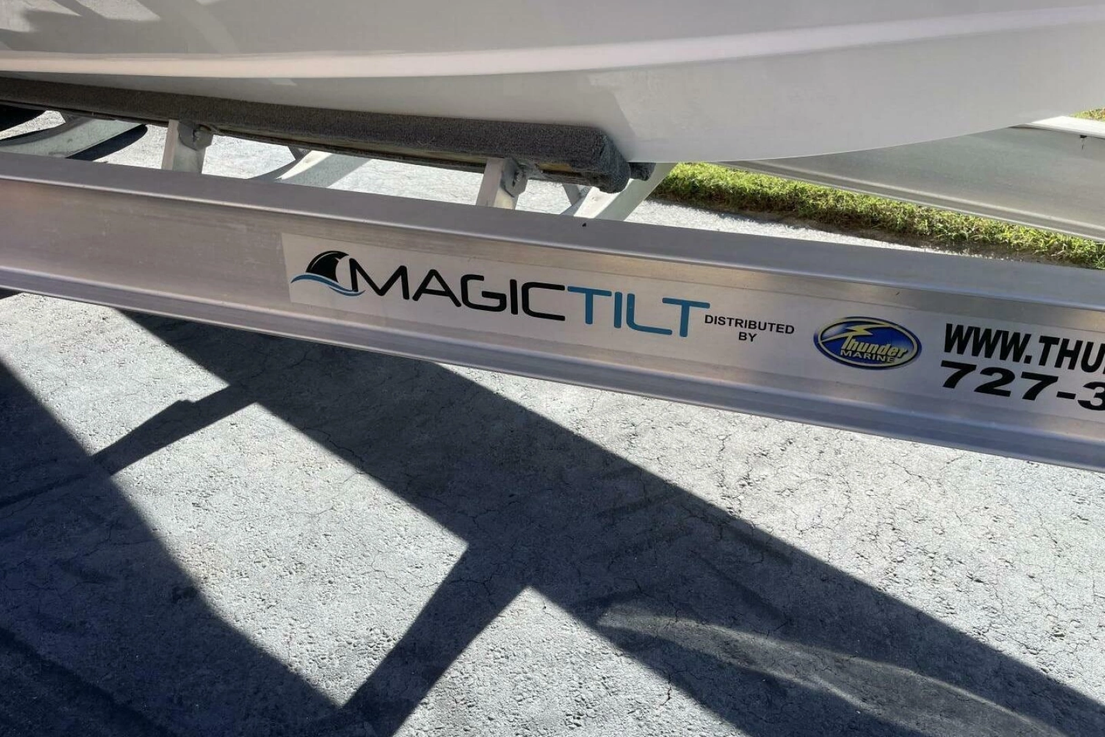 2023 Sportsman Masters 267 Bay Boat