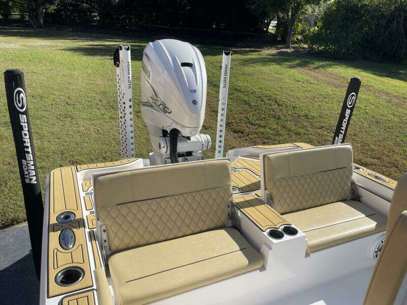 27ft Sportsman Yacht For Sale