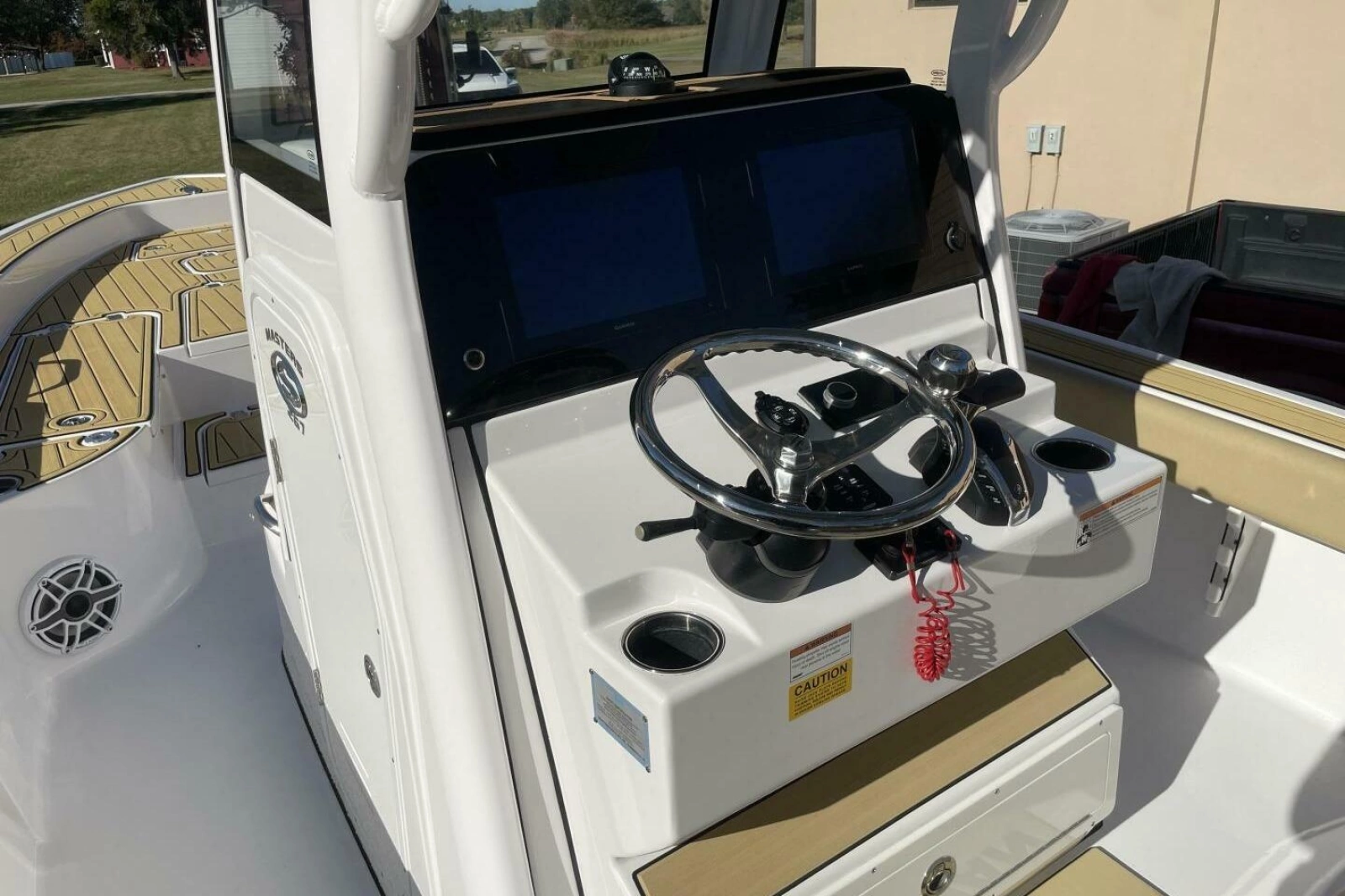 2023 Sportsman Masters 267 Bay Boat