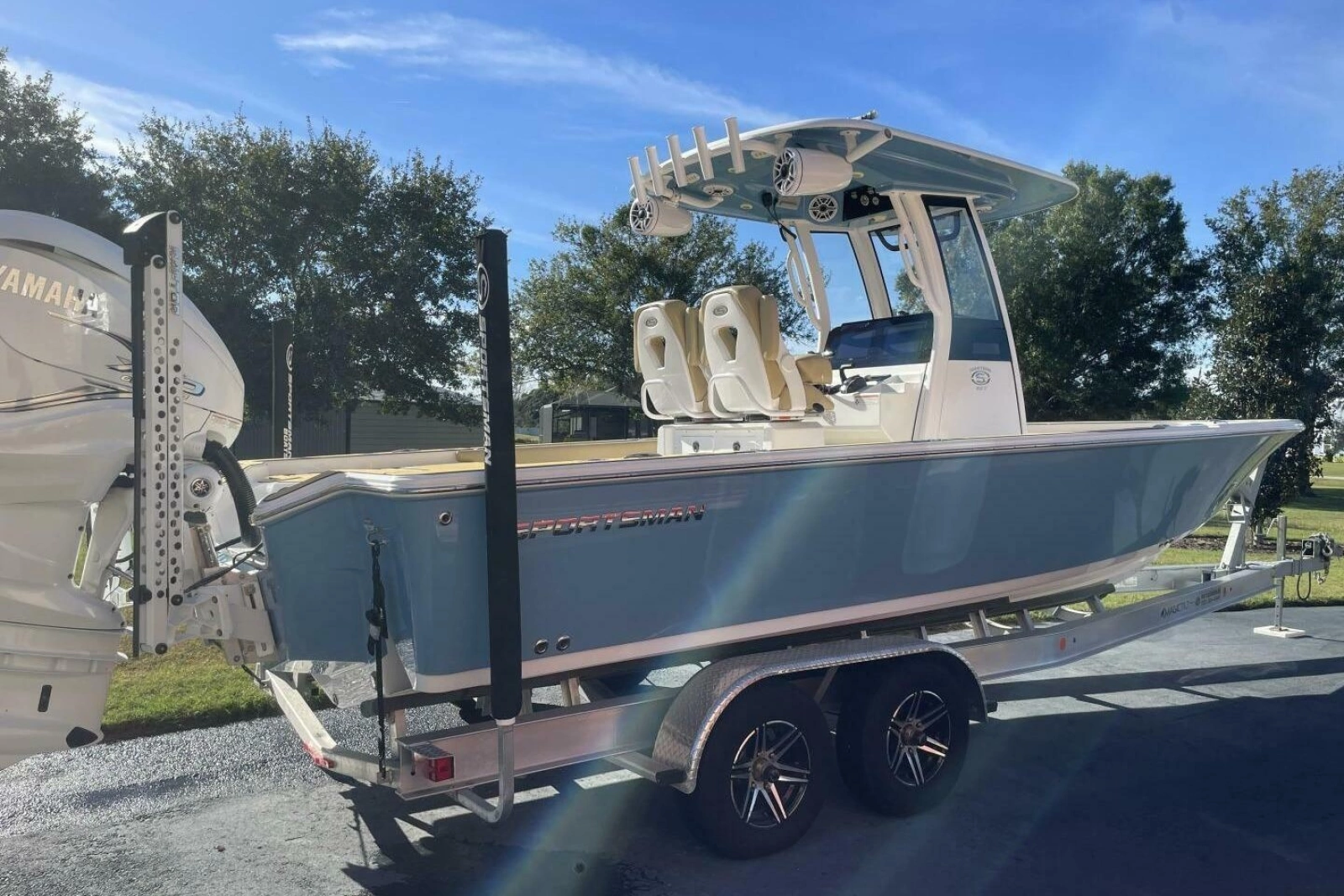 2023 Sportsman Masters 267 Bay Boat
