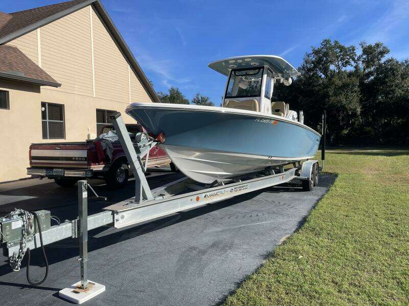 27ft Sportsman Yacht For Sale