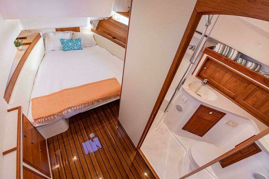 42ft MJM Yacht For Sale