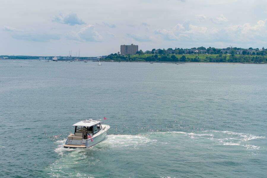 42ft MJM Yacht For Sale