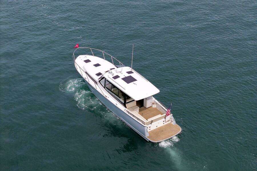 42ft MJM Yacht For Sale